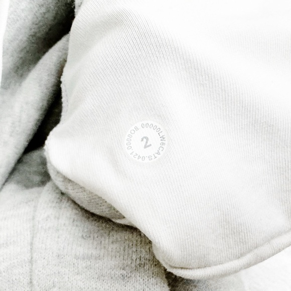 Lululemon Scuba High Rise Cropped Jogger Pants Heathered Core Ultra Light Grey - Picture 5 of 6